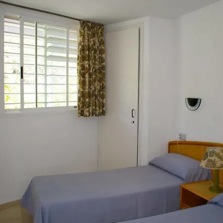 Centremar Apartment *